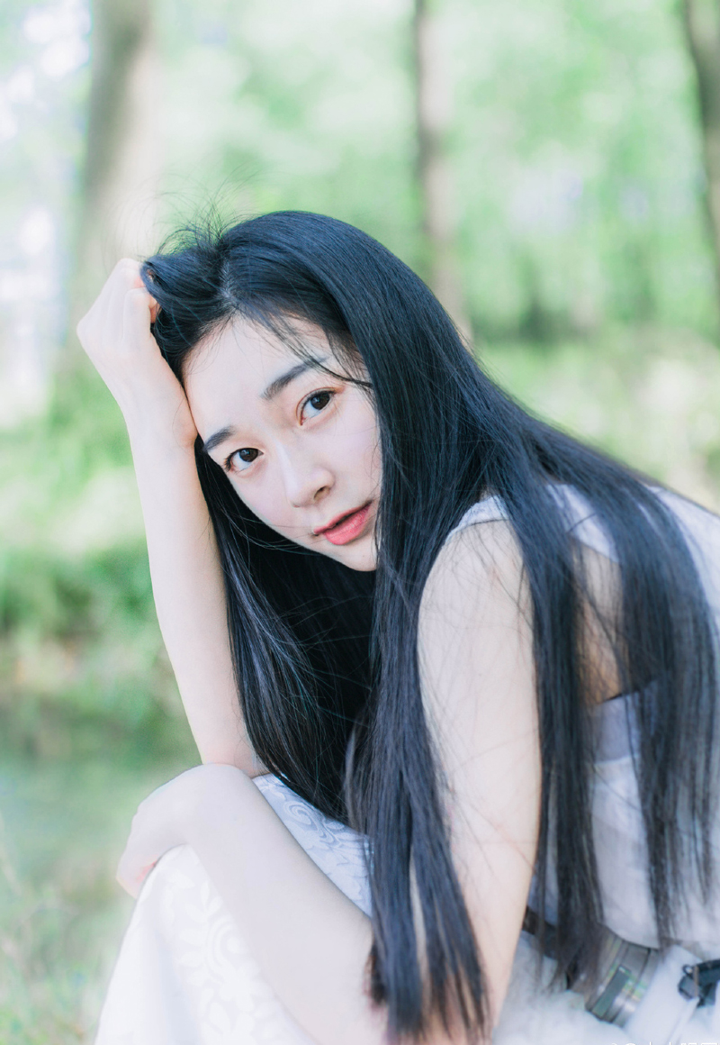到最后，魏延索性也放开了，一路加速行军，当带着人马抵达成都平原的时候，看到庞统在成都城外立寨，而非已经大开成都城门来迎接自己的时候，魏延才算稍微松了口气。